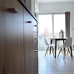 Mira 아파트